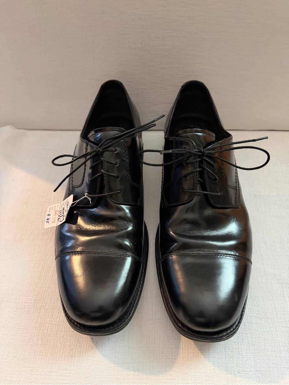 Men’s Johnston & Murphy Men's Black Cap-Toe Leather Oxfords